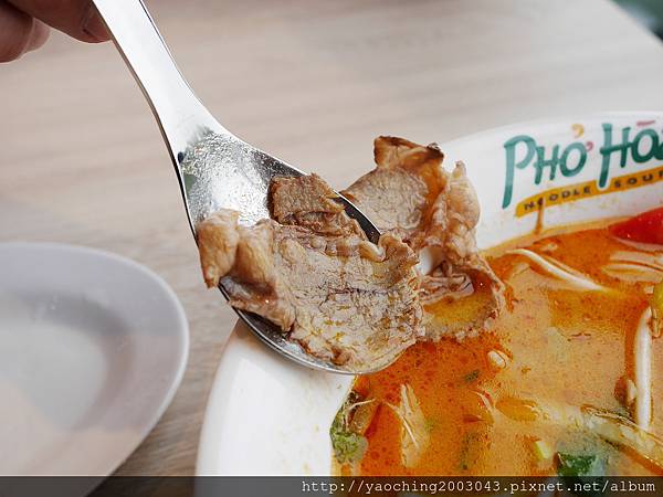 台中東區 PhoHoa美越河粉，來自美國的國際連鎖餐飲進駐台中秀泰及老虎城，酸辣河粉、雞肉河粉甚至還有適合帶去看電影的越南三明治