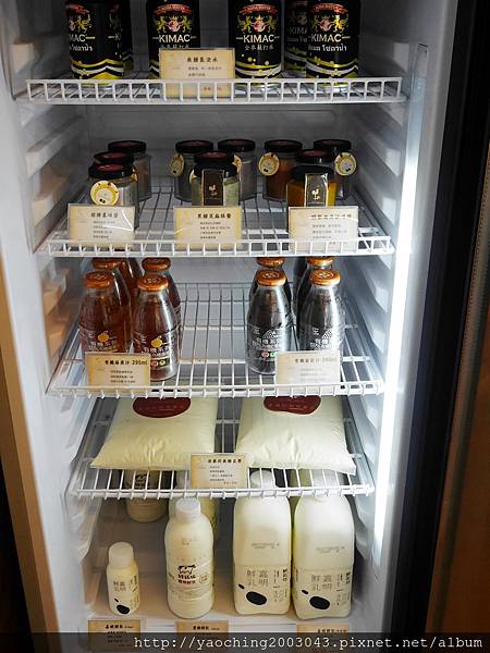 台中西區 早安公雞忠誠店，近期相當火紅的早餐也進駐SOGO/勤美商圈，喜歡厚實感就挑浩克級腿肉，酷愛熱情辣度就選火爆公雞吧，真的會辣