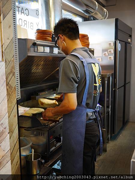 台中西區 早安公雞忠誠店,近期相當火紅的早餐也進駐SOGO/勤美商圈,喜歡厚實感就挑浩克級腿肉,酷愛熱情辣度就選火爆公雞吧,真的會辣 台中西區 早安公雞忠誠店,近期相當火紅的早餐也進駐SOGO/勤美商圈,喜歡厚實感就挑浩克級腿肉,酷愛熱情辣度就選火爆公雞吧,真的會辣