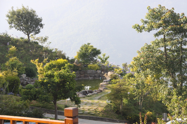 民宿門前的小花園