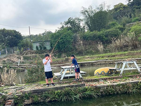 桃園大溪 花鹿秘境--李家摸蜆農場 大推 親子好去處 真的是