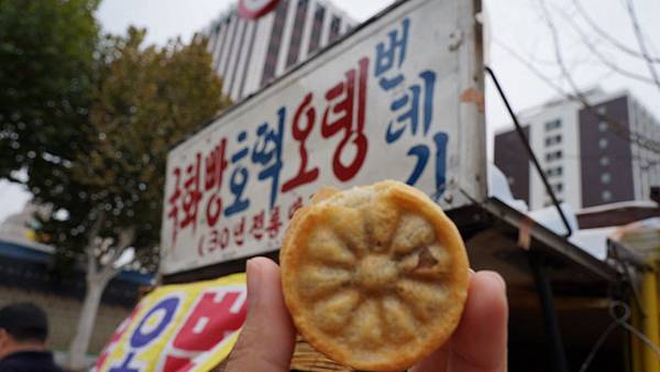 韓國車輪餅..挺好吃的