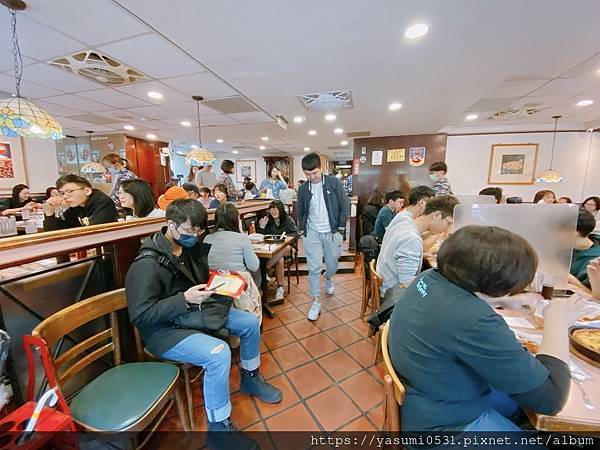 [食記] 台北東區 蘇阿姨比薩屋(炸雞必吃)