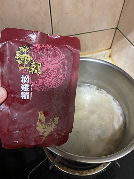 女人知己試用大隊,王朝滴雞精,王朝滴雞精是慶豐冷凍實業有限公司旗下產品,HACCP及ISO22000國際雙認證,國際品牌,醫院駐點品牌,嚴選CAS牧場雞隻
