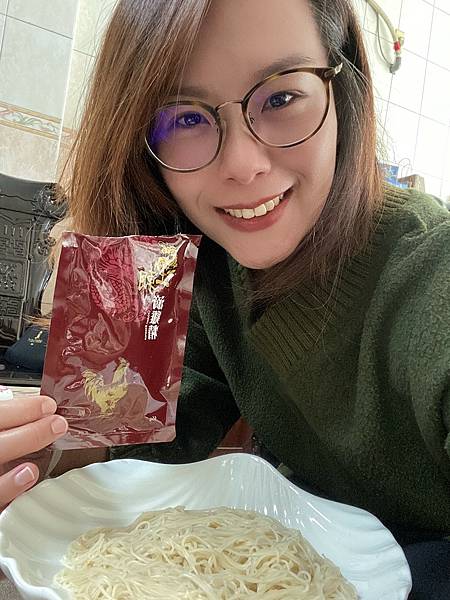 女人知己試用大隊,王朝滴雞精,王朝滴雞精是慶豐冷凍實業有限公司旗下產品,HACCP及ISO22000國際雙認證,國際品牌,醫院駐點品牌,嚴選CAS牧場雞隻
