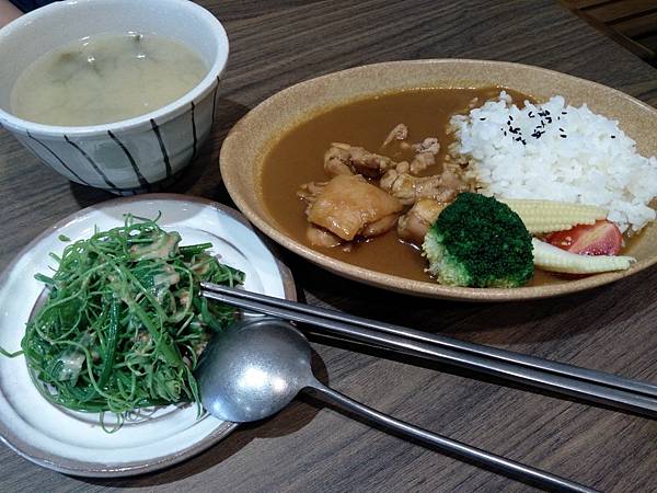 咖哩飯.jpg