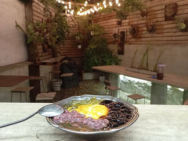 [食記] 台南佳里美食【厝內豆花】侵門踏戶吃豆花