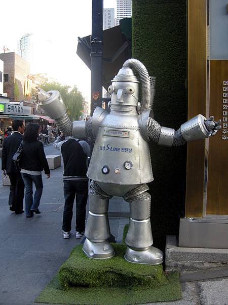 robot.jpg robot.jpg
