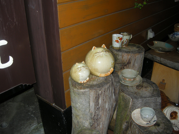 nikko_pottery.jpg