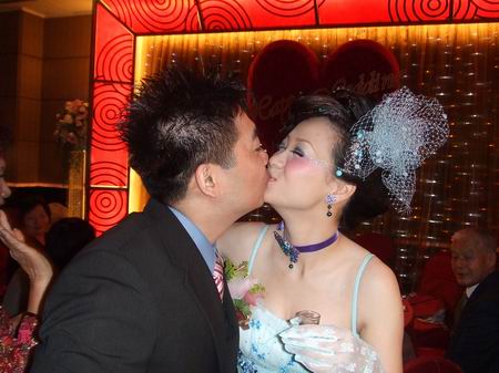 應我的要求  再來一次  給我拍照