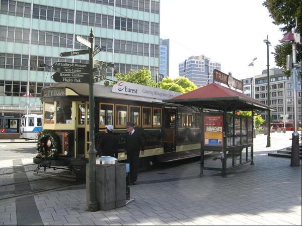 255-1.tram1.JPG