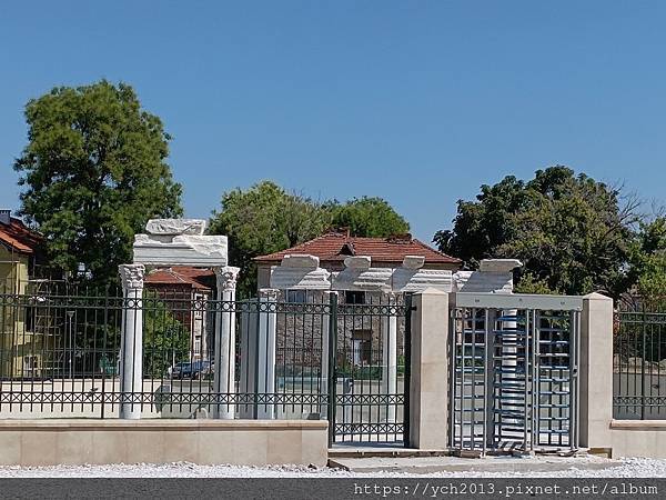 六千多年歷史的保加利亞第二大城－普羅夫迪夫，徒步舊城區，欣賞