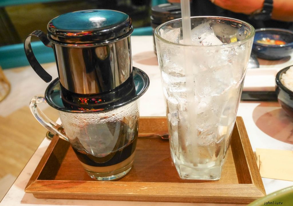 高雄食記｜越式火鍋爽口開胃 夏天吃也很爽 ｜小越廚 草衙道 (8).jpg