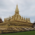 永珍最有名的觀光景點-Pha That Luang