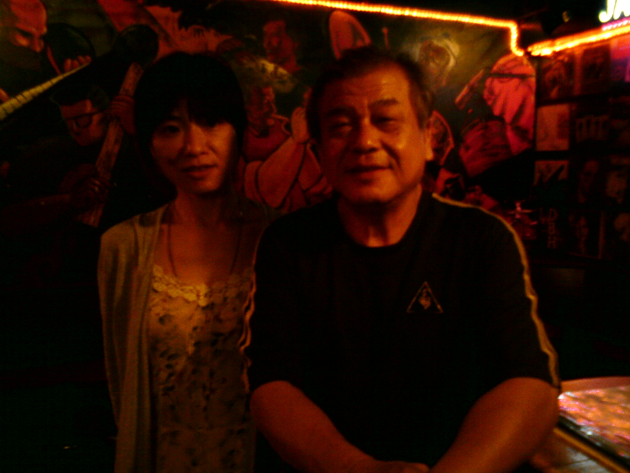 Blue Note's 老闆蔡爸 with fly