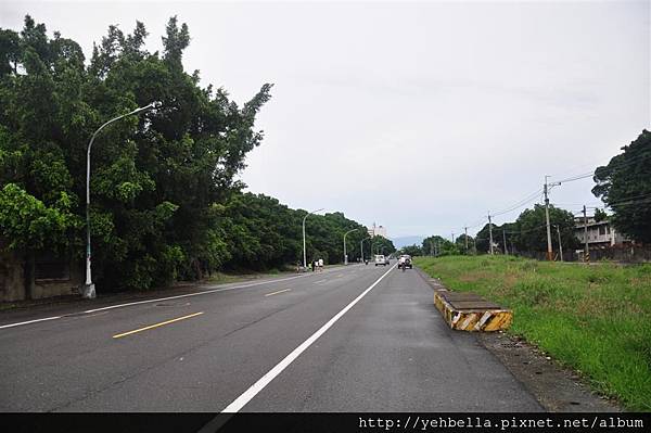 20150531台南遊(下)新營長勝營區綠色隧道