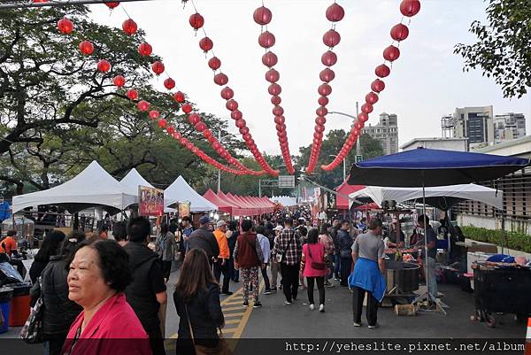 2019高雄愛河燈會金銀河-金銀財寶聚滿客，諸事吉祥發大財