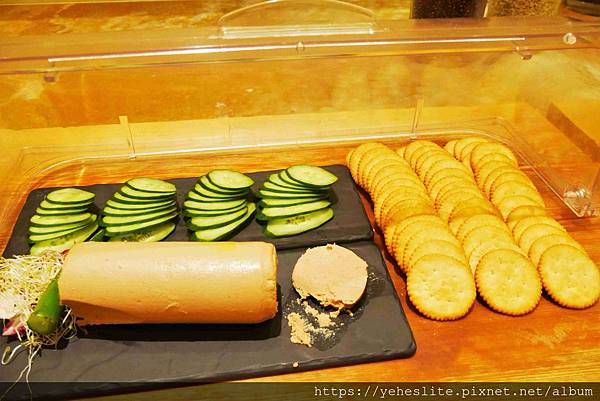 「高雄飯店吃到飽」林皇宮森林百匯（已停業，改為港式餐廳）- 