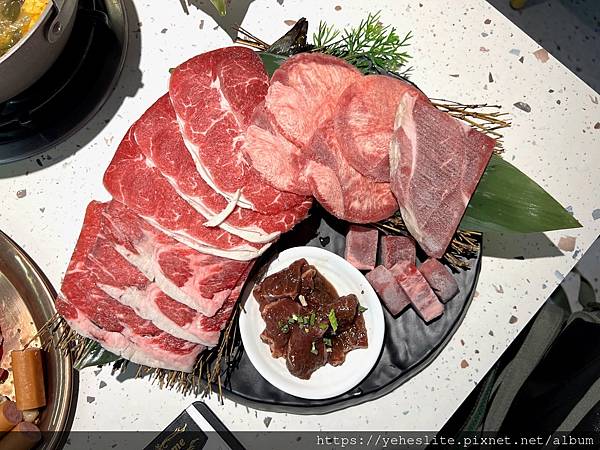 「高雄燒肉吃到飽」豬麻吉韓式燒烤，其實最便宜的吃到飽價格就很