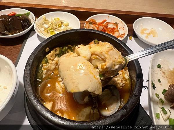 「高雄韓式餐廳」盜飯炙火烤肉定食：將韓式烤肉加入到定食內？！