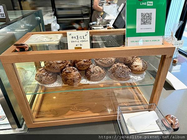 「高雄鳳山甜點咖啡店」瑠美和洋製菓專賣店，隱身在鳳山體育場內