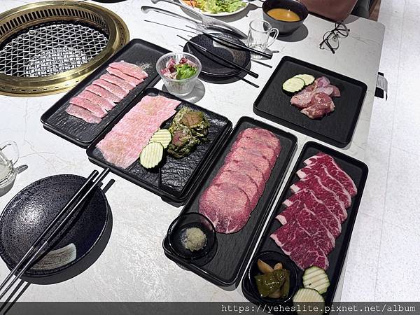 「高雄新興燒肉餐廳」森森燒肉，它其實是一間燒肉甜點店？！｜提
