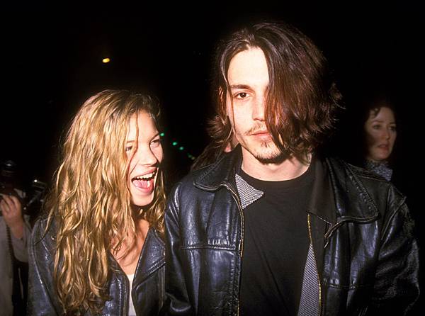 90s-throwback-johnny-depp-kate-moss-03