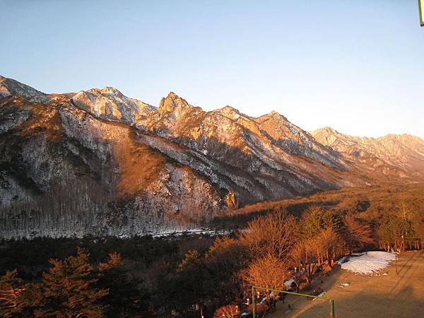 飯店早晨.jpg