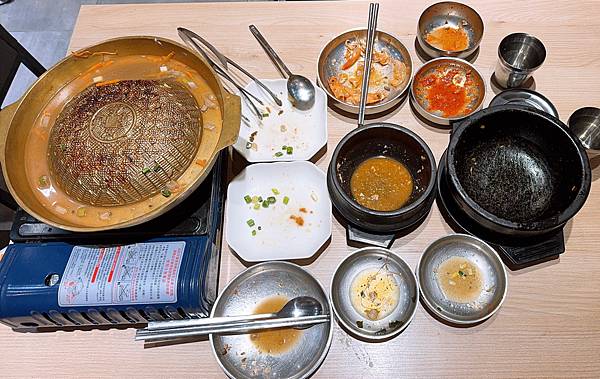 桃園中壢韓式料理新開幕 同時也是寵物友善餐廳 小菜免費、麥茶