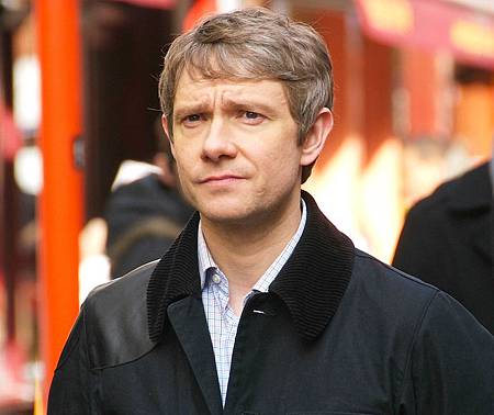 Martin_Freeman_filming_Sherlock_cropped2