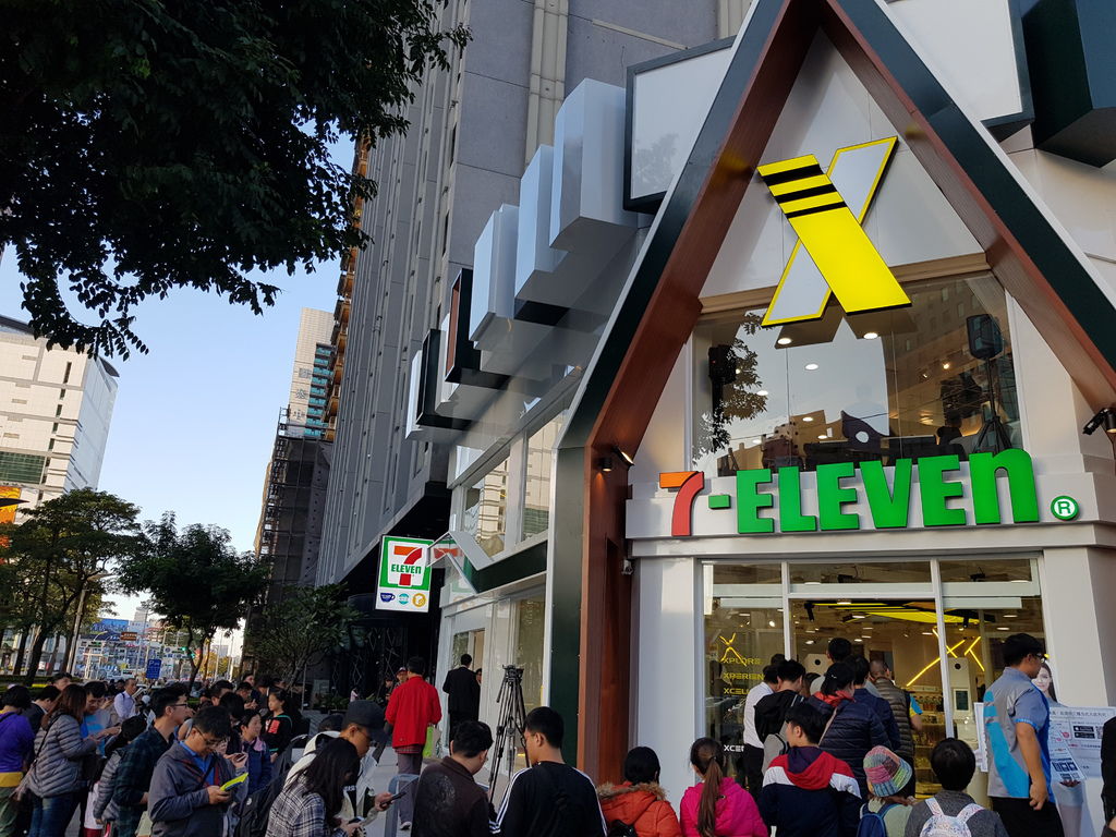 ,高雄,無人商店,711,XSTORE,7ELEVEN,