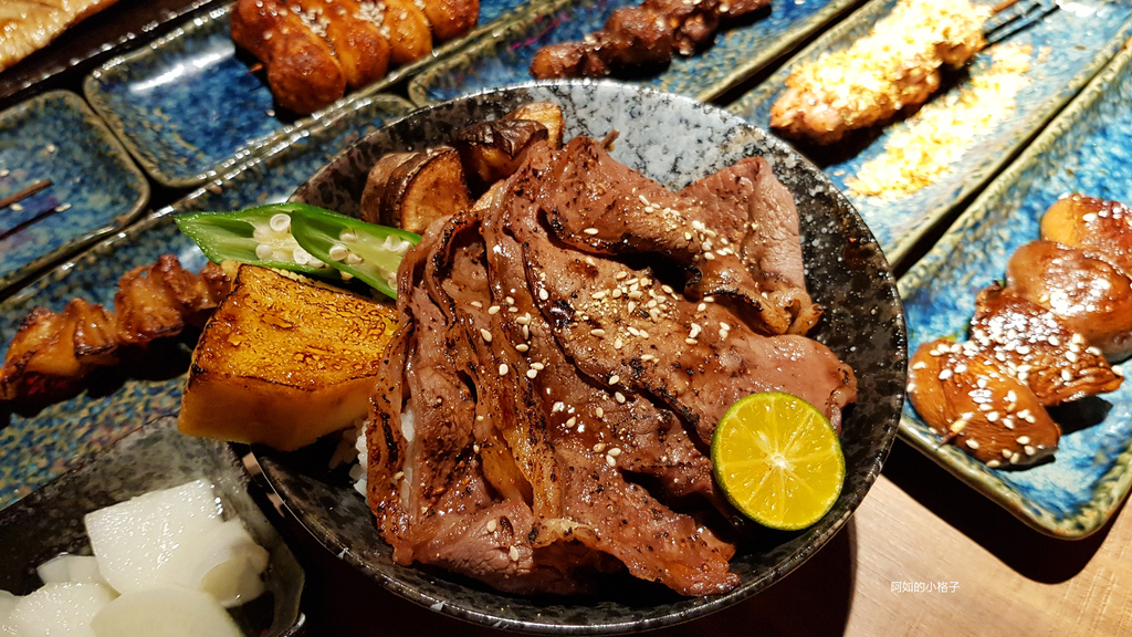 台中大遠百 丼飯串燒通通有 味噌湯檸檬水免費喝 大河屋 燒肉丼 串燒 @ :: 痞客邦 ::