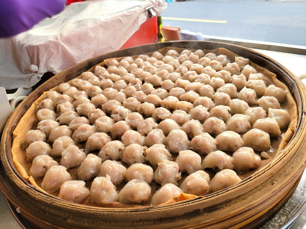 超人氣平價小吃 平日午餐簡單吃!! 福德順燒肉飯魯肉飯 @ :: 痞客邦 ::