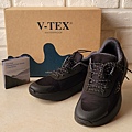 V-TEX 超機能防⽔休閒鞋 (2).jpg