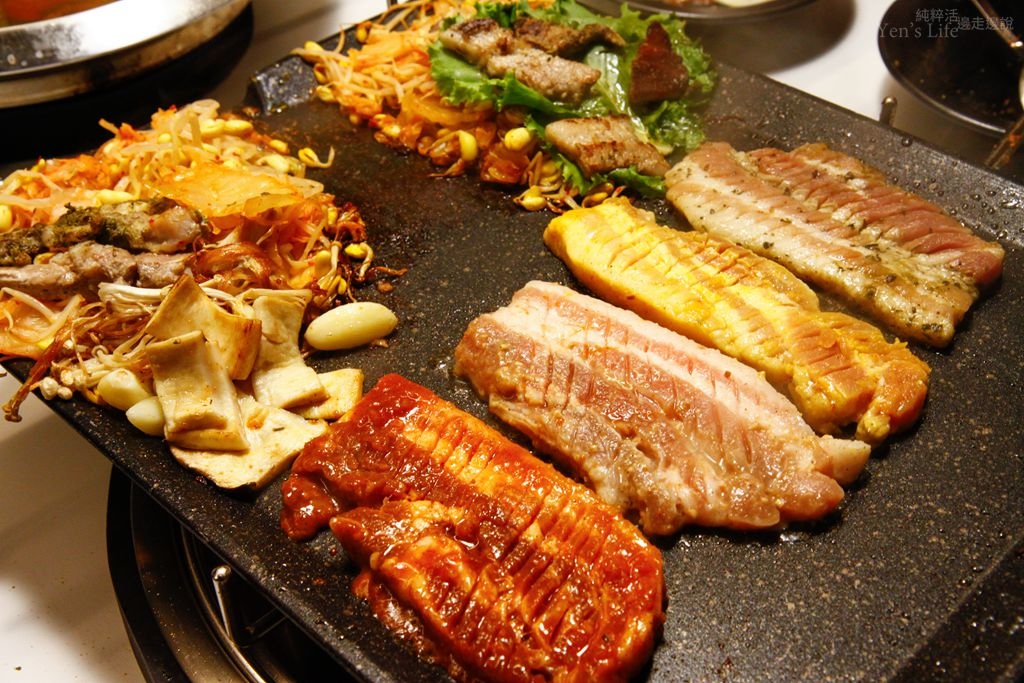 106.06 八色烤肉 106.06 八色烤肉