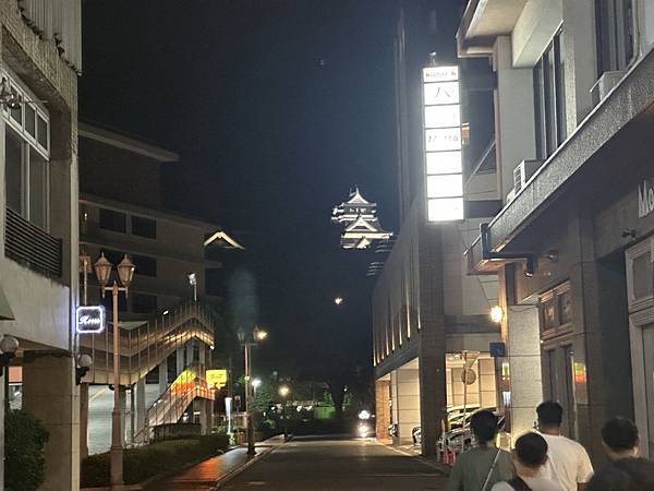 南九州五天四夜｜熊本篇：熊本城、熊本熊辦公室、水前寺公園跟團