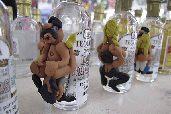 哈哈哈哈哈墨西哥摔角的小酒瓶