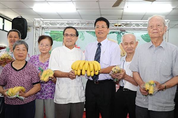 ●農糧署致贈香蕉關懷弱勢團體 冷鏈運輸分享美味（配合）