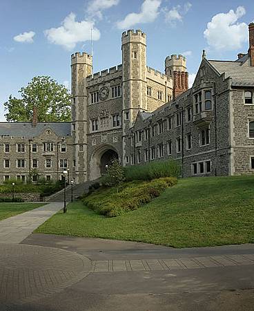 413px-Stronghold_Princeton_University_New_Jersey,_USA.jpg