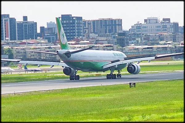 空軍一號咖啡廳拍飛機_092.jpg