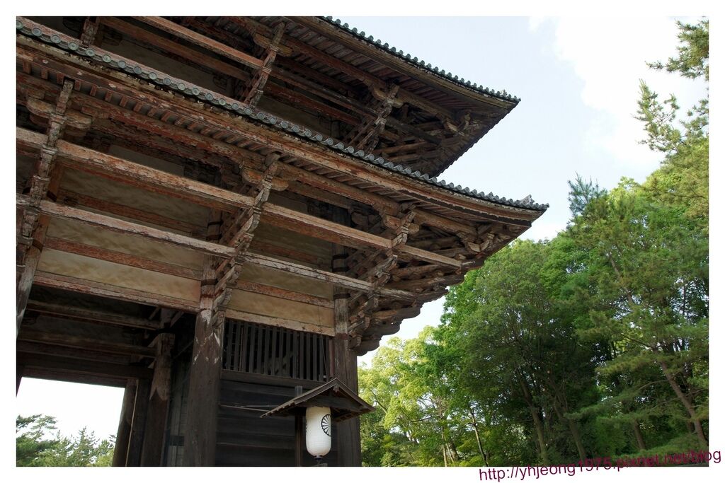 東大寺-南大門一角.jpg