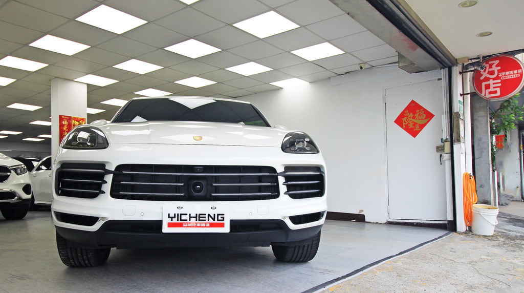 PORSCHE CAYENNE 3.0 V6 E3 保時捷豪