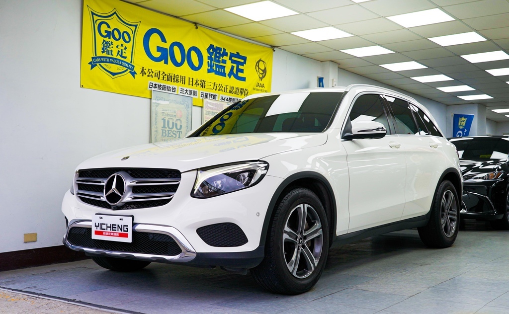 BENZ GLC250 4MATIC 最優賓士三芒星休旅車 