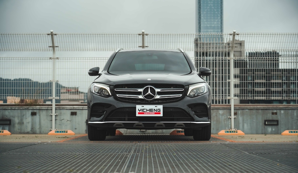 BENZ GLC250 AMG 4MATIC 總代理一手超低