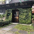 市政北二路咖啡店植生牆 (3)_結果.JPG
