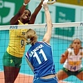 Ekaterina Gamova attacks against Fabiana Claudino (BRA)