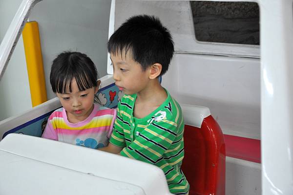 DSC_0102.JPG DSC_0102.JPG