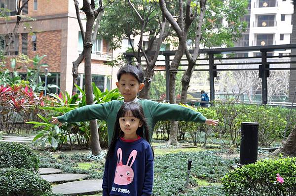 DSC_0044.JPG DSC_0044.JPG