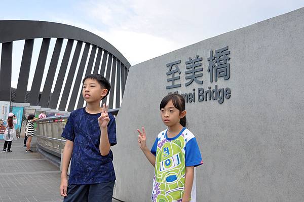 DSC_0037.JPG DSC_0037.JPG