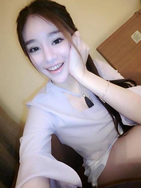 築夢美少女 沐妍 水雷射牙齦整形心得分享03